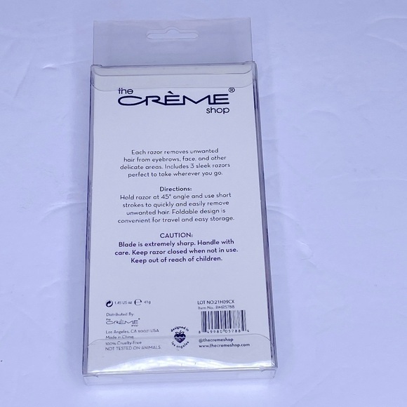 The Creme Shop Retractable Multi-Purpose Razors Set of 3 Foldable Design - Picture 5 of 5